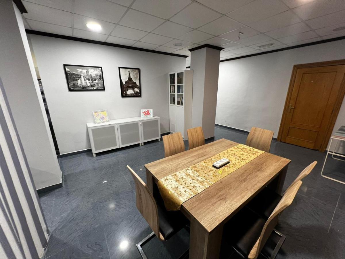 Rmn Tourist Home Valencia Bagian luar foto