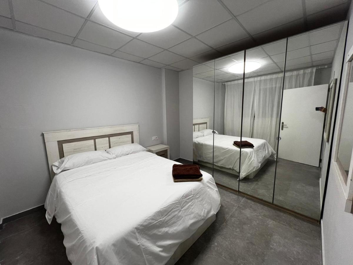 Rmn Tourist Home Valencia Bagian luar foto